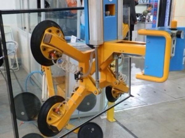 气动系列属具